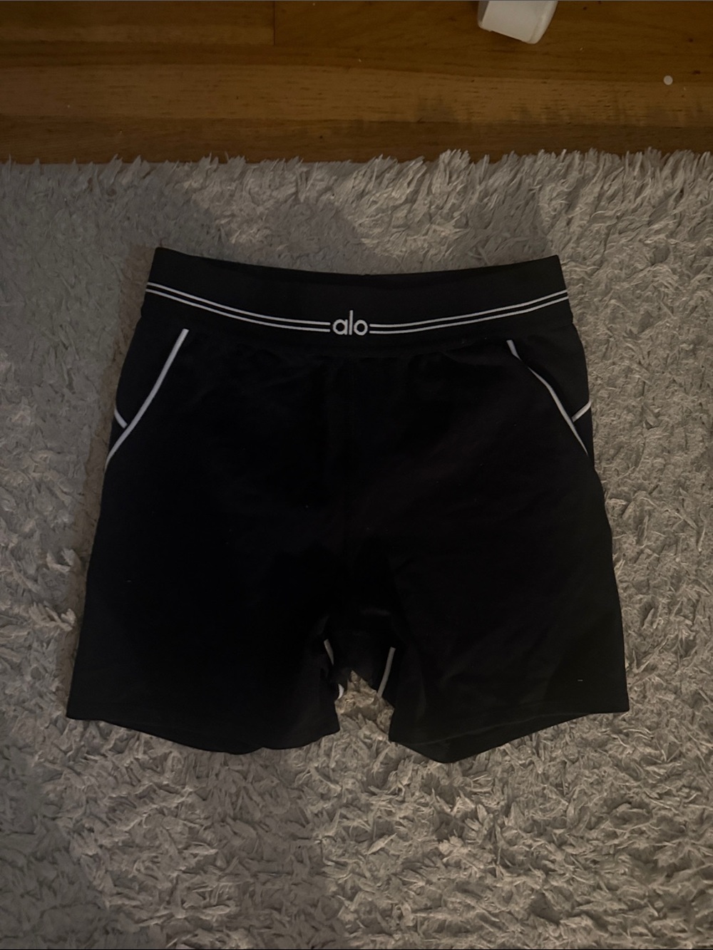 ALO Heartthrob biker shorts